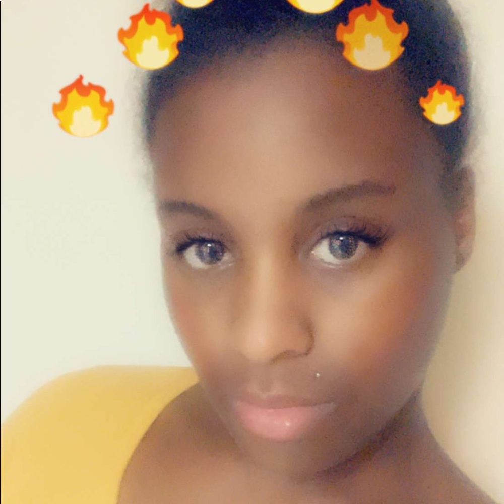 Meet your Posher, Ekeydra